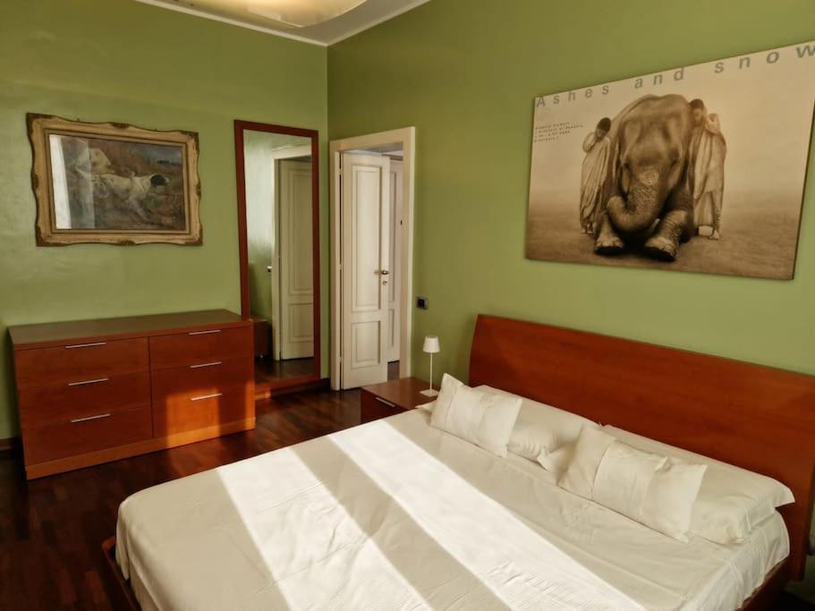 Cozy Flat Mins Walk To Navigli And Metro Porta Genova Apartment Milan Bagian luar foto